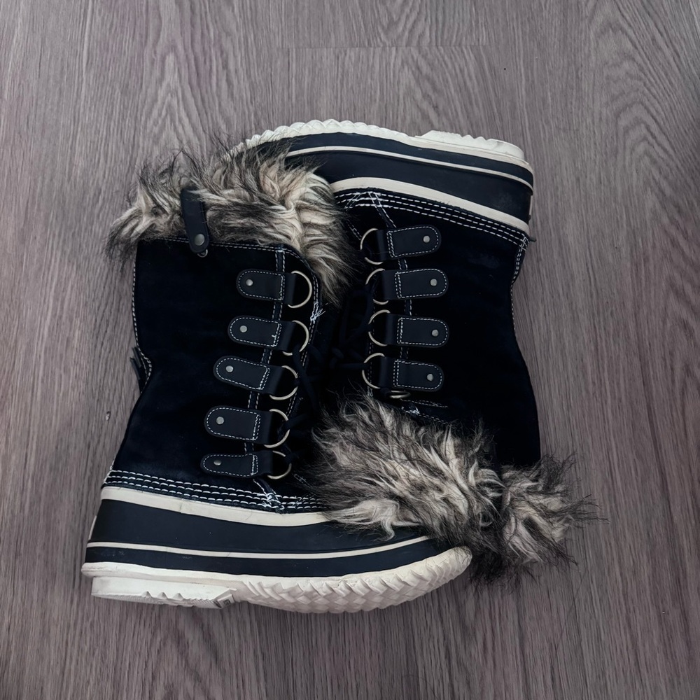 Sorel Black and White Faux Fur Winter Boots